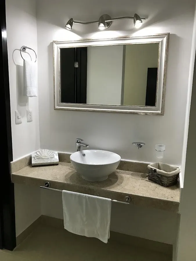 Beach Haus-Punta Estrella Playa del Carmen Aparthotel